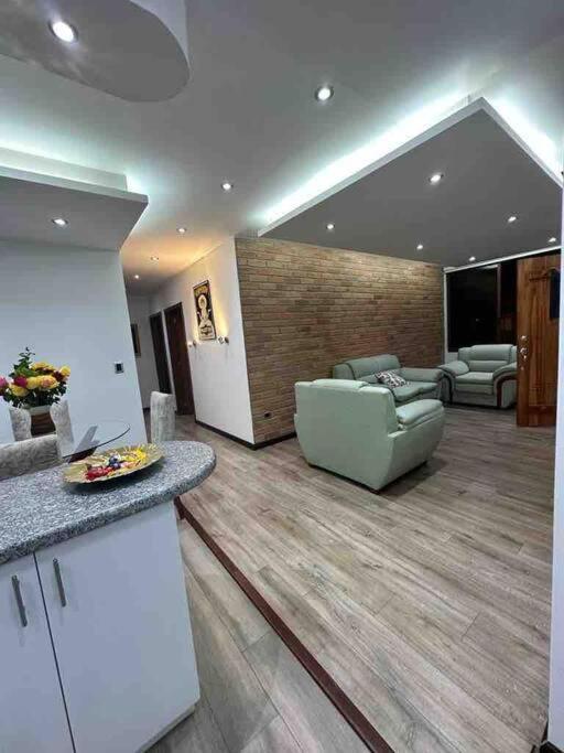 Sucre Apartment Cuenca